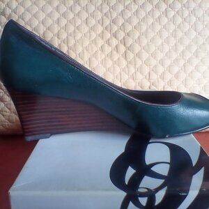 Nine West, green